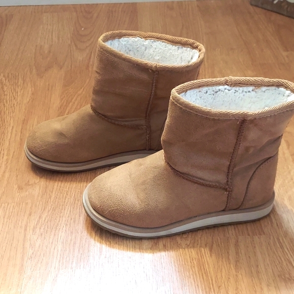 Faux Leather Winter Boots - Picture 4 of 8